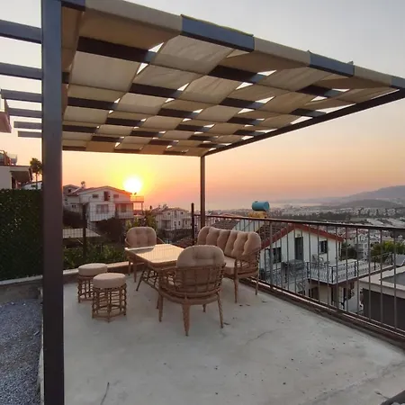 Nidal Kuşadası